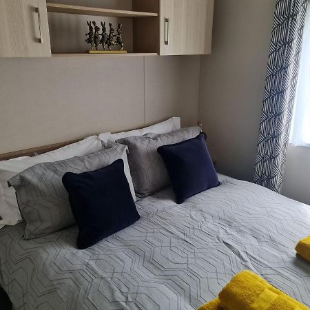 The Tiddler - Plot 101, Woodlands Lodge Retreat, New Quay, West Wales Llanina 외부 사진